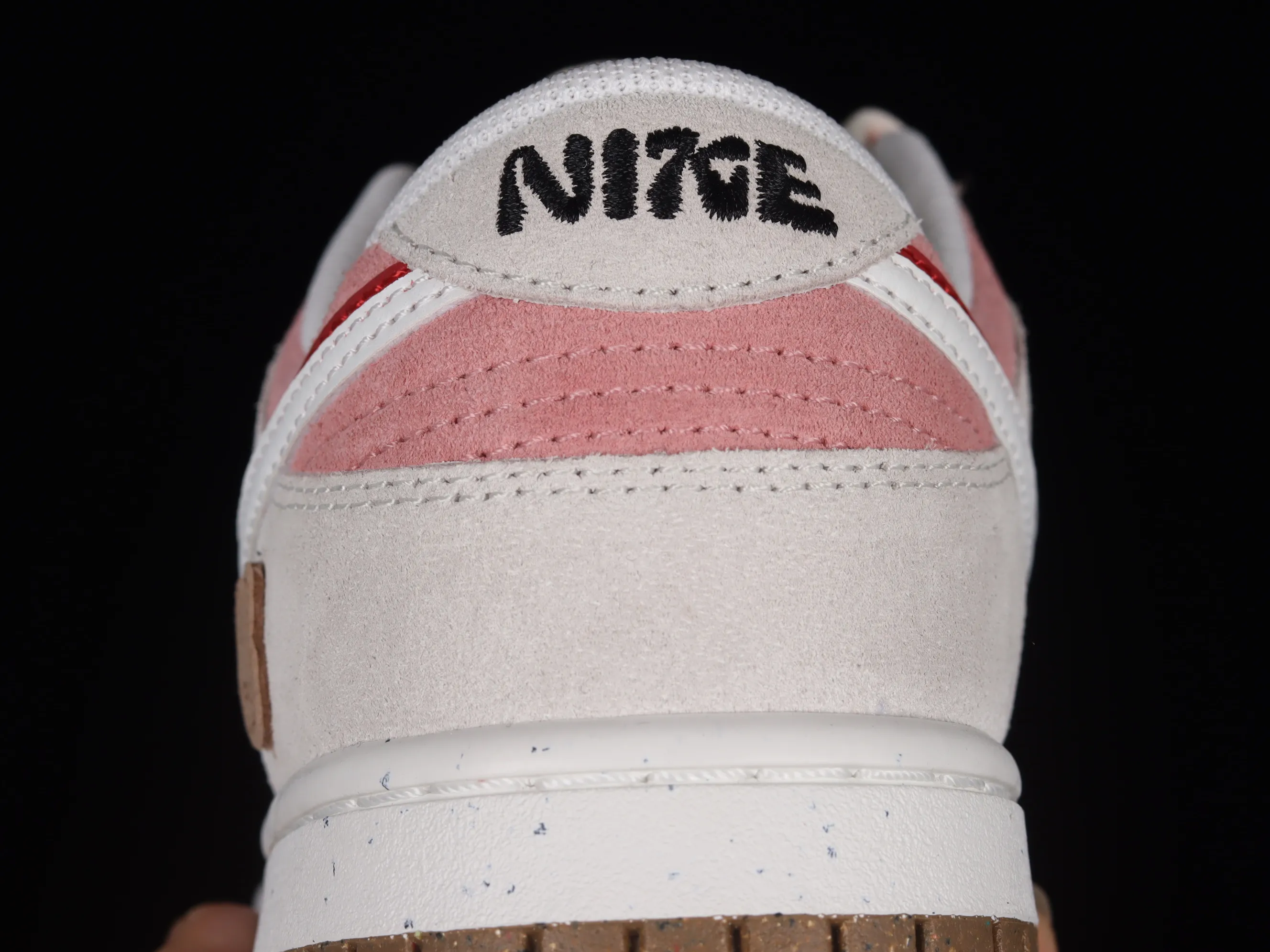 All Categories Nk SB Dunk Series Nk SB Dunk Low Low-top Sneakers Nk Dunk Low SE 2023 Year of the Rabbit Limited SB Smashed Backboard Fashion Casual Sneakers DO9457-117